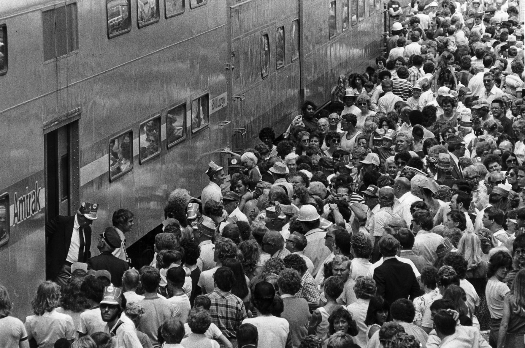 Amtrak passenger-3 1981.jpg